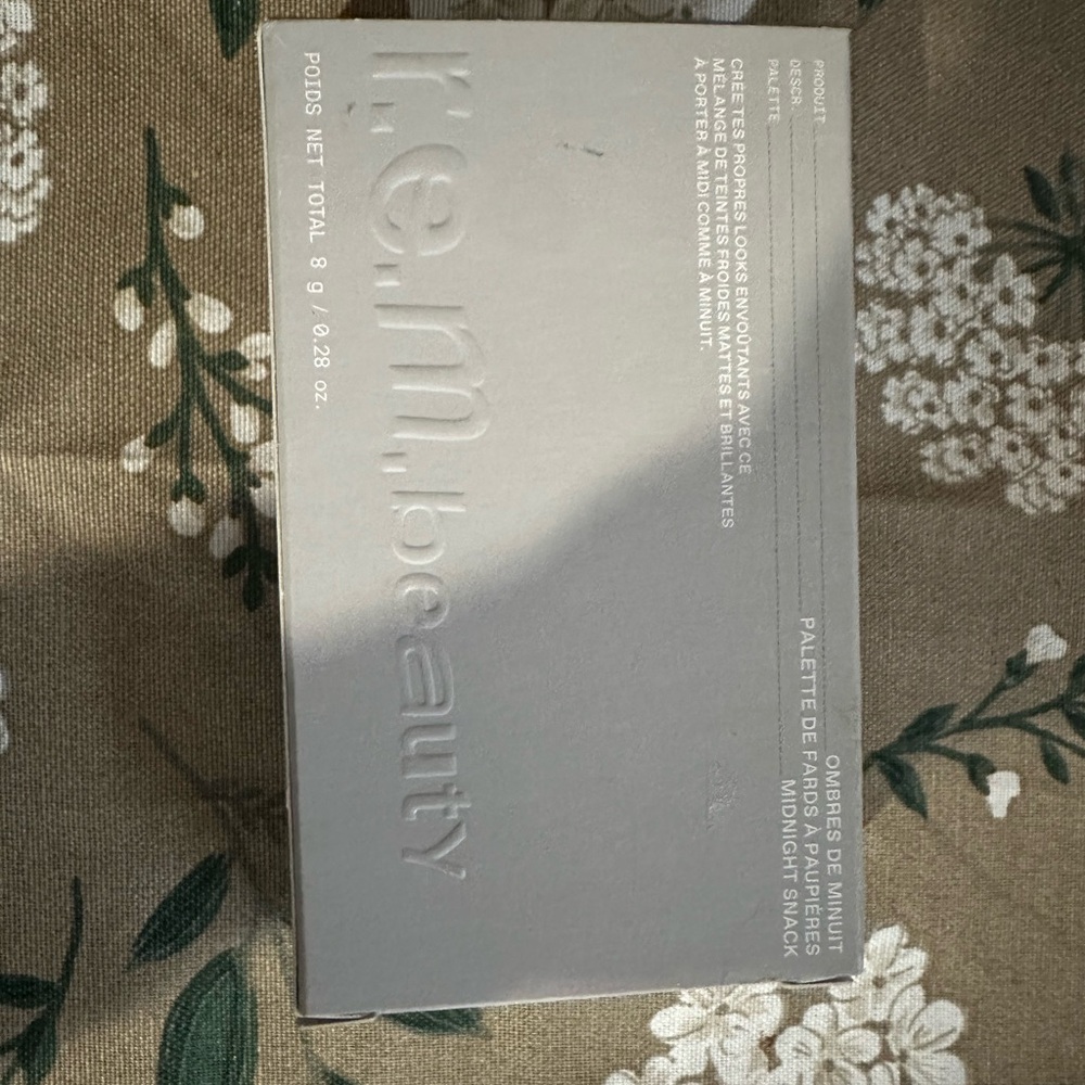 r.e.m. beauty Midnight Snack Eyeshadow Palette